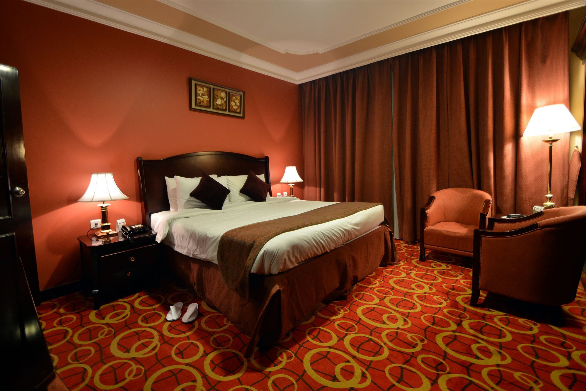 Taiba Suites Madinah Medina Eksteriør bilde A room at the hotel