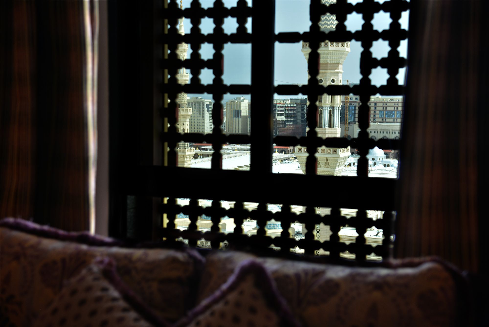 Taiba Suites Madinah Medina Eksteriør bilde View of the Grand Mosque from the hotel
